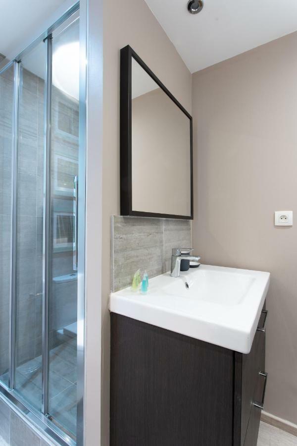 Appartement Au Pied De La Cathedrale Remeš Exteriér fotografie