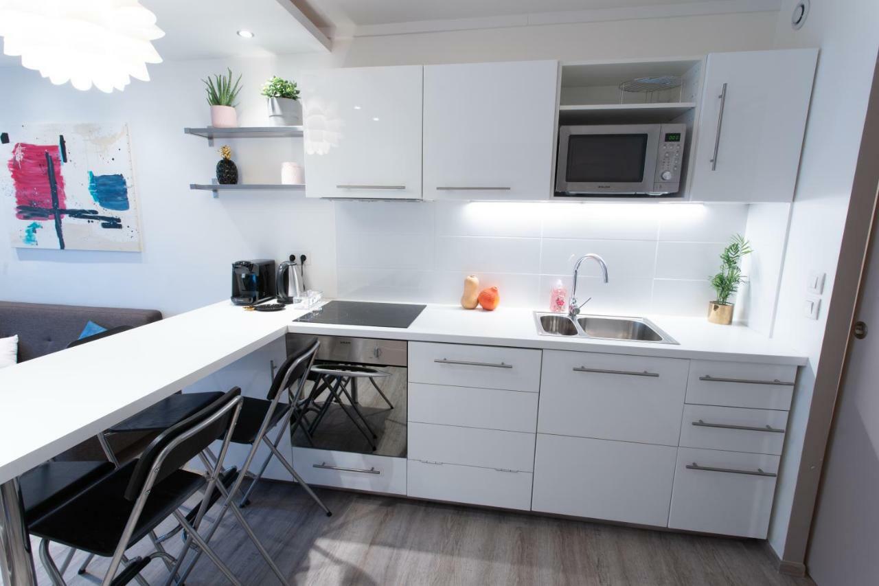 Appartement Au Pied De La Cathedrale Remeš Exteriér fotografie